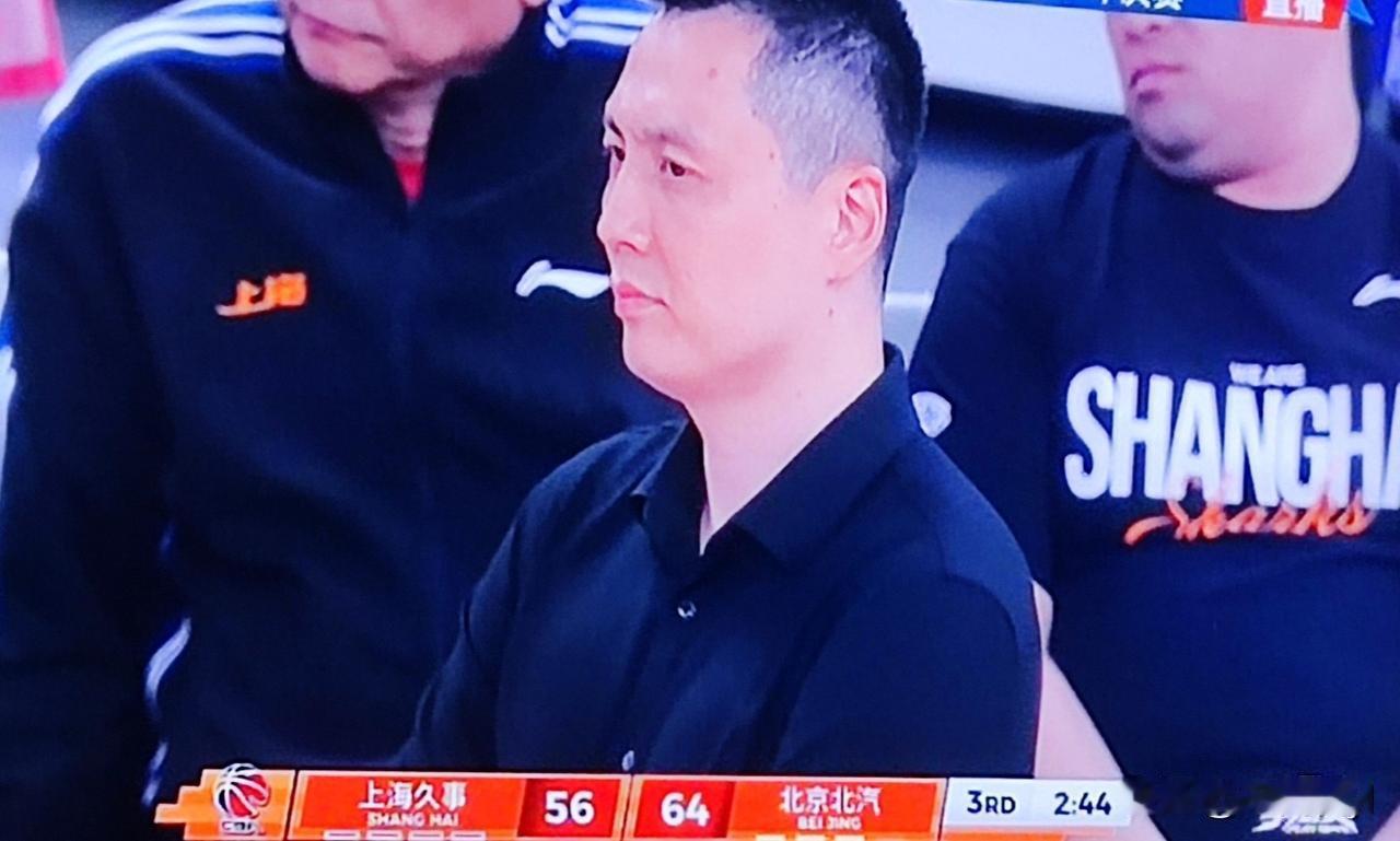 上海男篮与北汽男篮的G2战况
5月17日晚7点35分2025-2026赛季季后赛