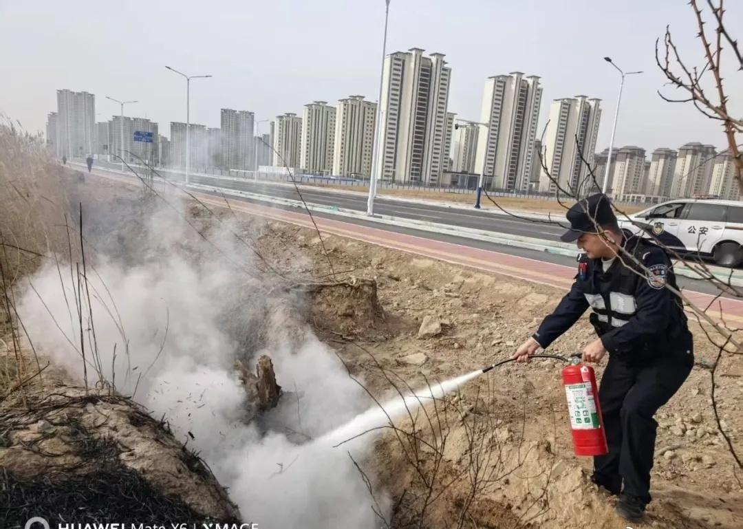 【巡逻路上，他们顺手灭了一场火】那天的巡逻路线，和往常没什么两样。丰登派出所的民
