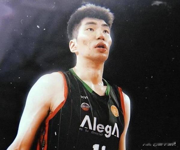 放弃全运决赛奖金，余家豪返回西乙俱乐部！

今年的全运会余家豪本来是请假回来打小