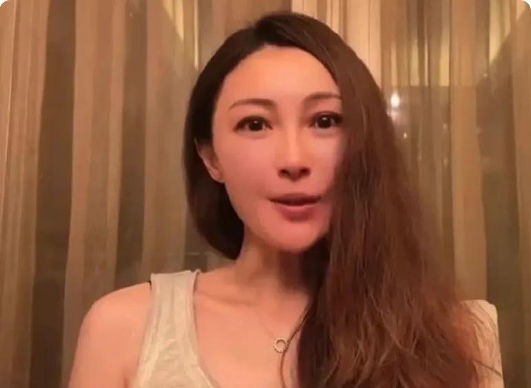 女明星姚笛，变化太大了！

7月17日，久未露面的姚迪突然在社交平台分享了一段视