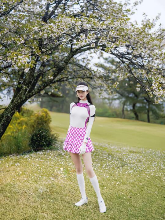 ⛳️樱花纷飞时，与荣耀同行