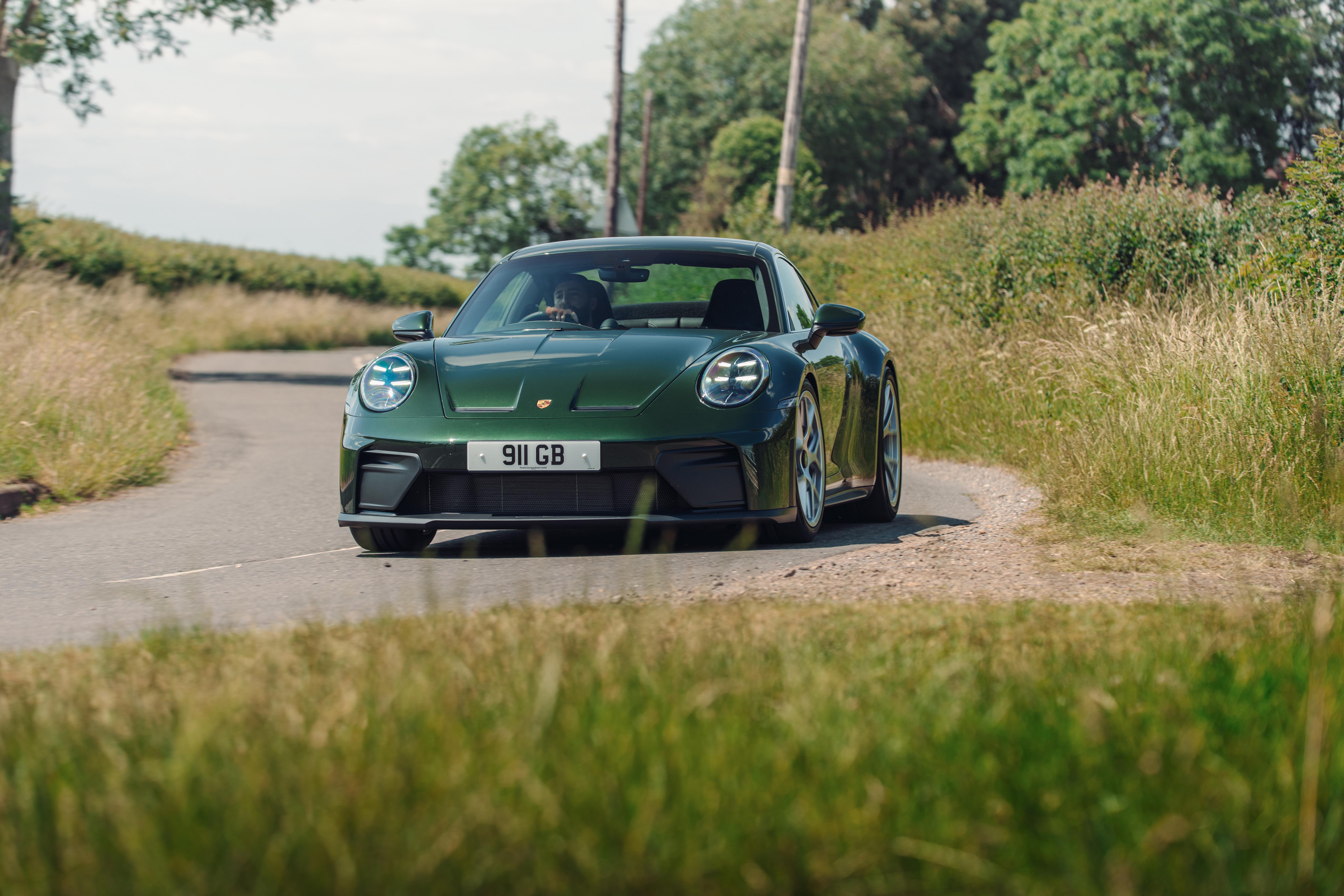 Porsche 911 GT3 Touring 谁不想拥有一台 911？尤其还是