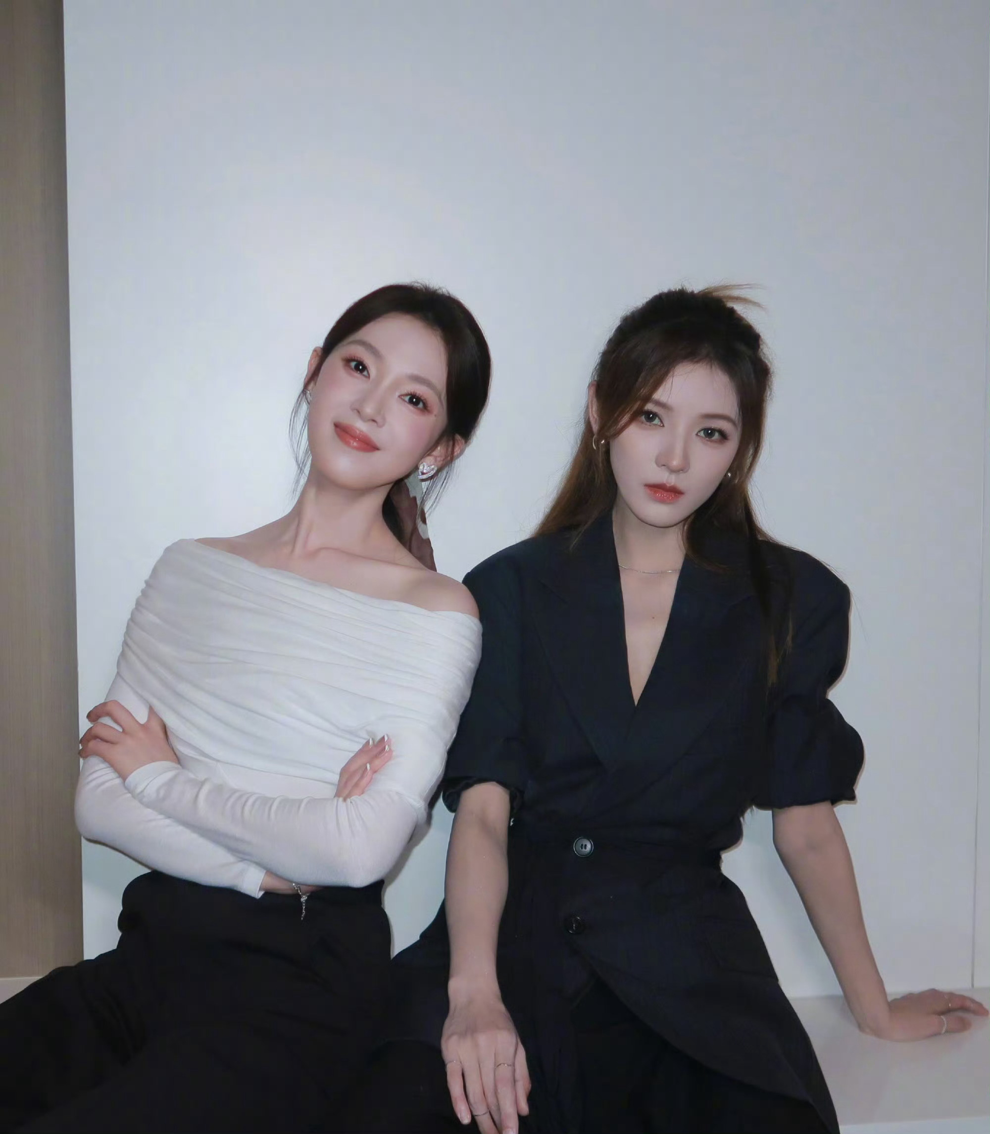 陈瑶送考张予曦之前予曦送瑶妹去乘风，现在瑶妹又来为予曦的合伙人加油打气，美女之间