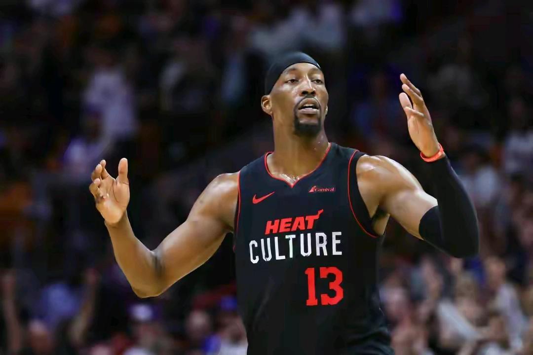 阿德巴约也报到了，美国男篮凑齐3v3训练，还有一套首发了。
第一，随着热火也被淘