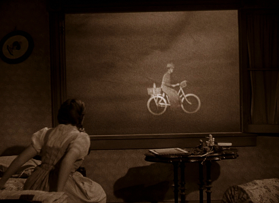 早安🌞“但是有些人不也是不用头脑就能说一大些废话，不是吗？”——《绿野仙踪》维