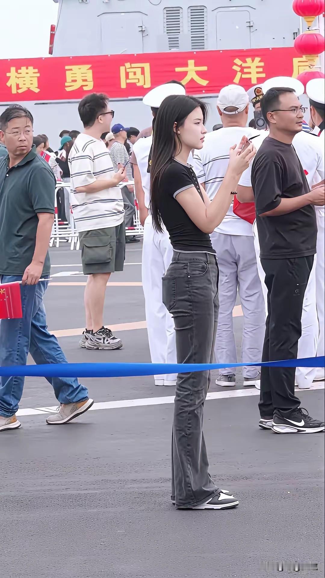 我想，这大概就是 所有男人都想娶回家的女人吧！