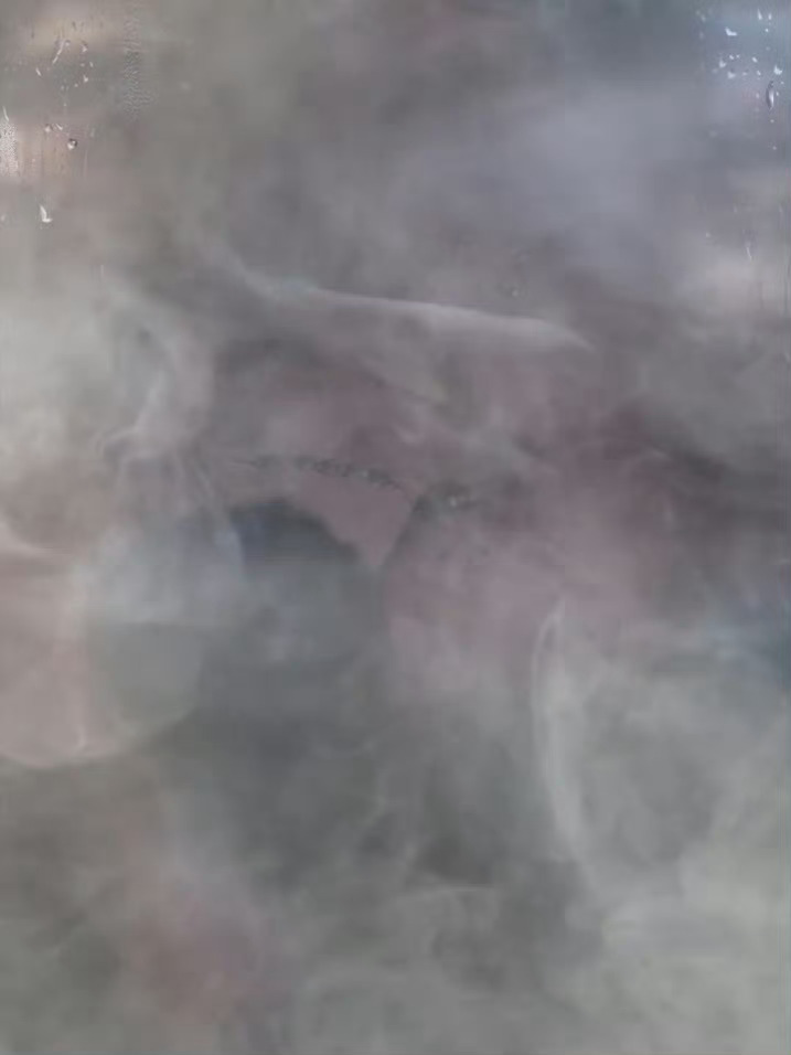 冷光的神，混池战神，临空法王！“就这样靠近你触摸你，直到你的全部都属于我”啊啊啊