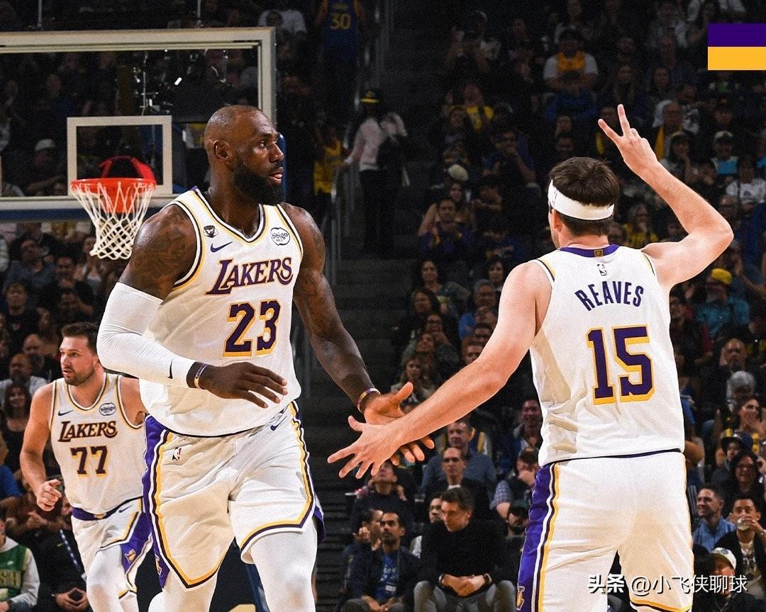 詹姆斯22+7+9，东契奇生日夜收获一场28分大胜！
湖人止住3连败的下滑颓势，