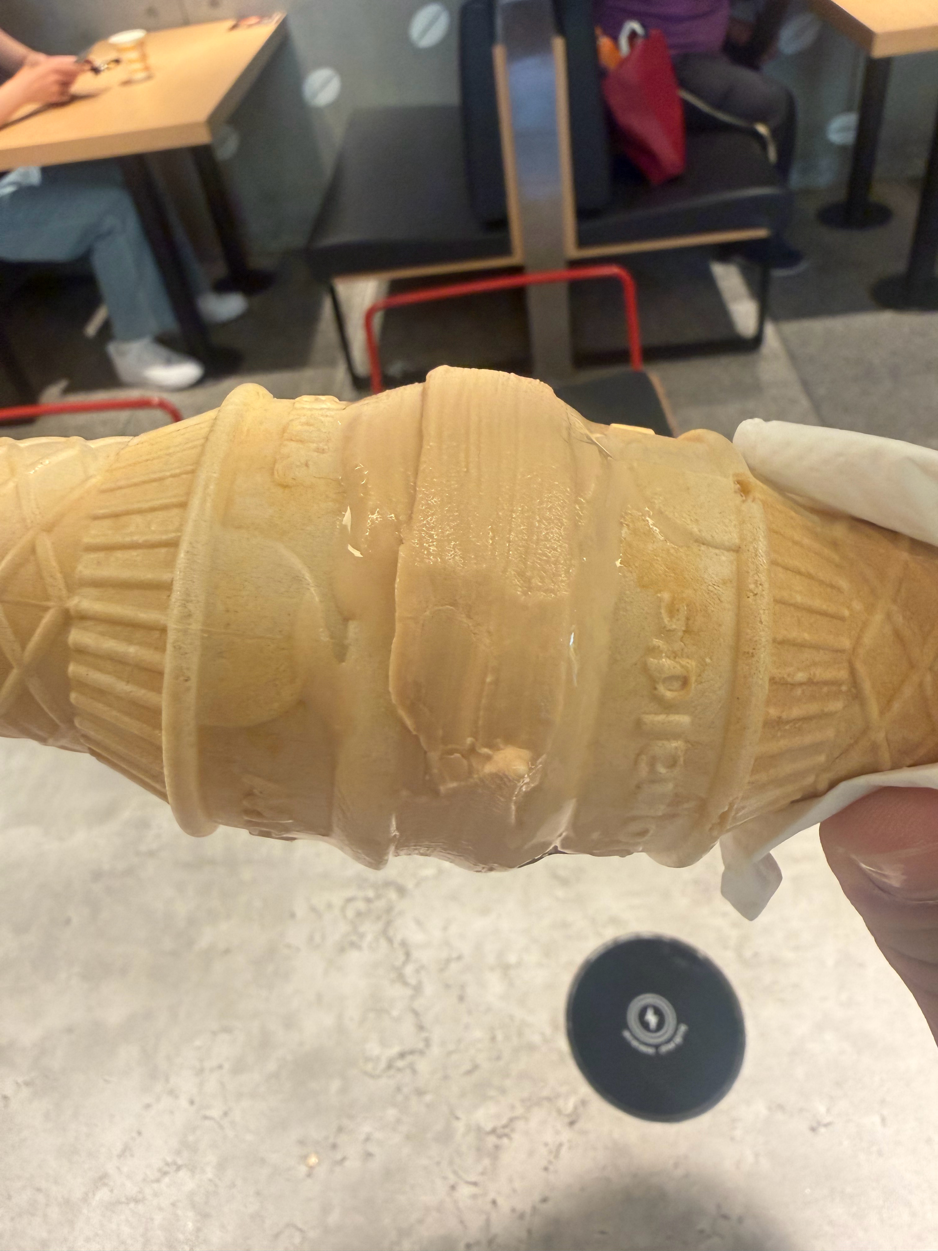事情是这样的，让他大爹也就是我给带煎饼，最终一个煎饼以8700成交但用我今天大A