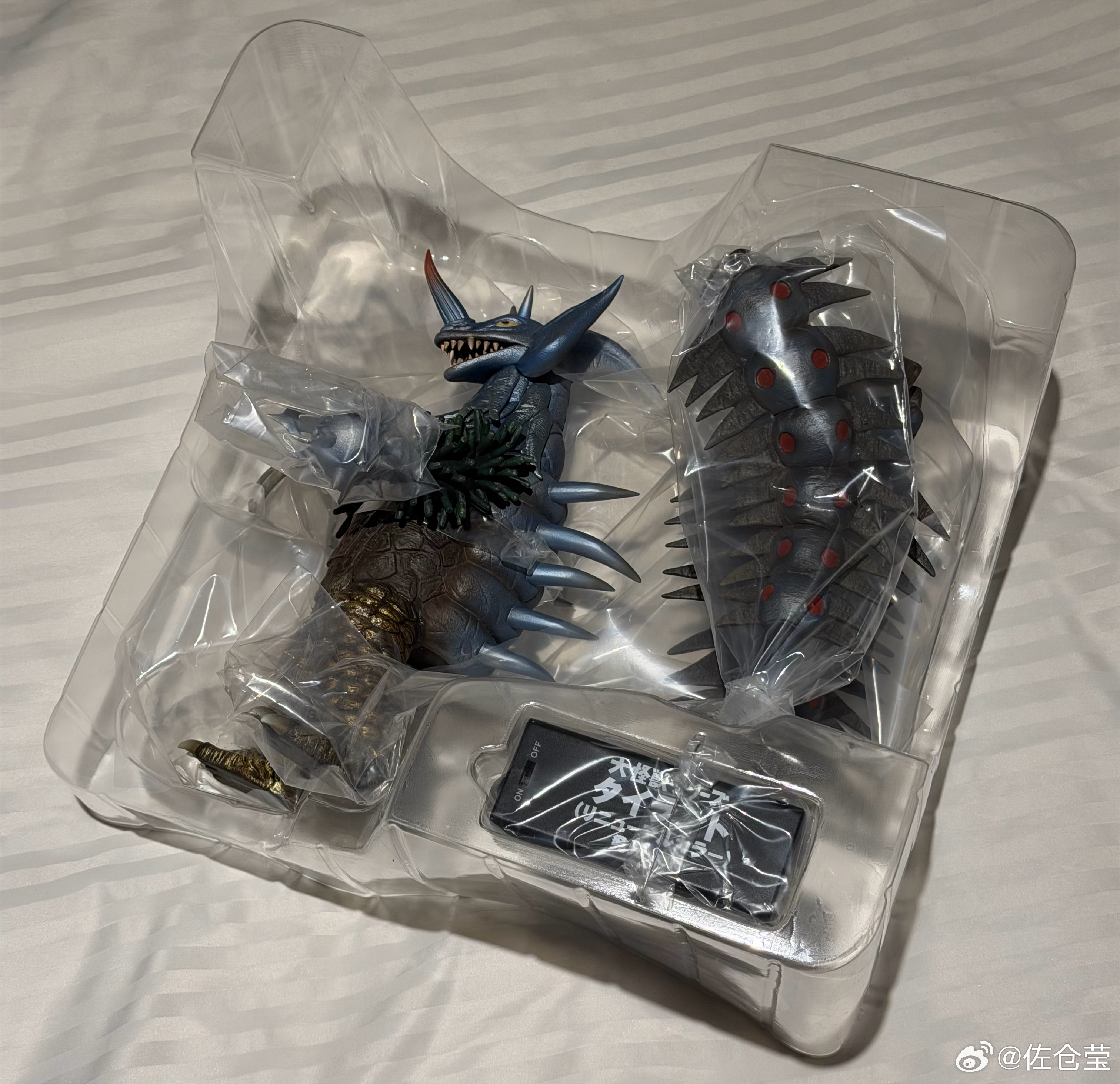 这还是等回国再拆吧（ 