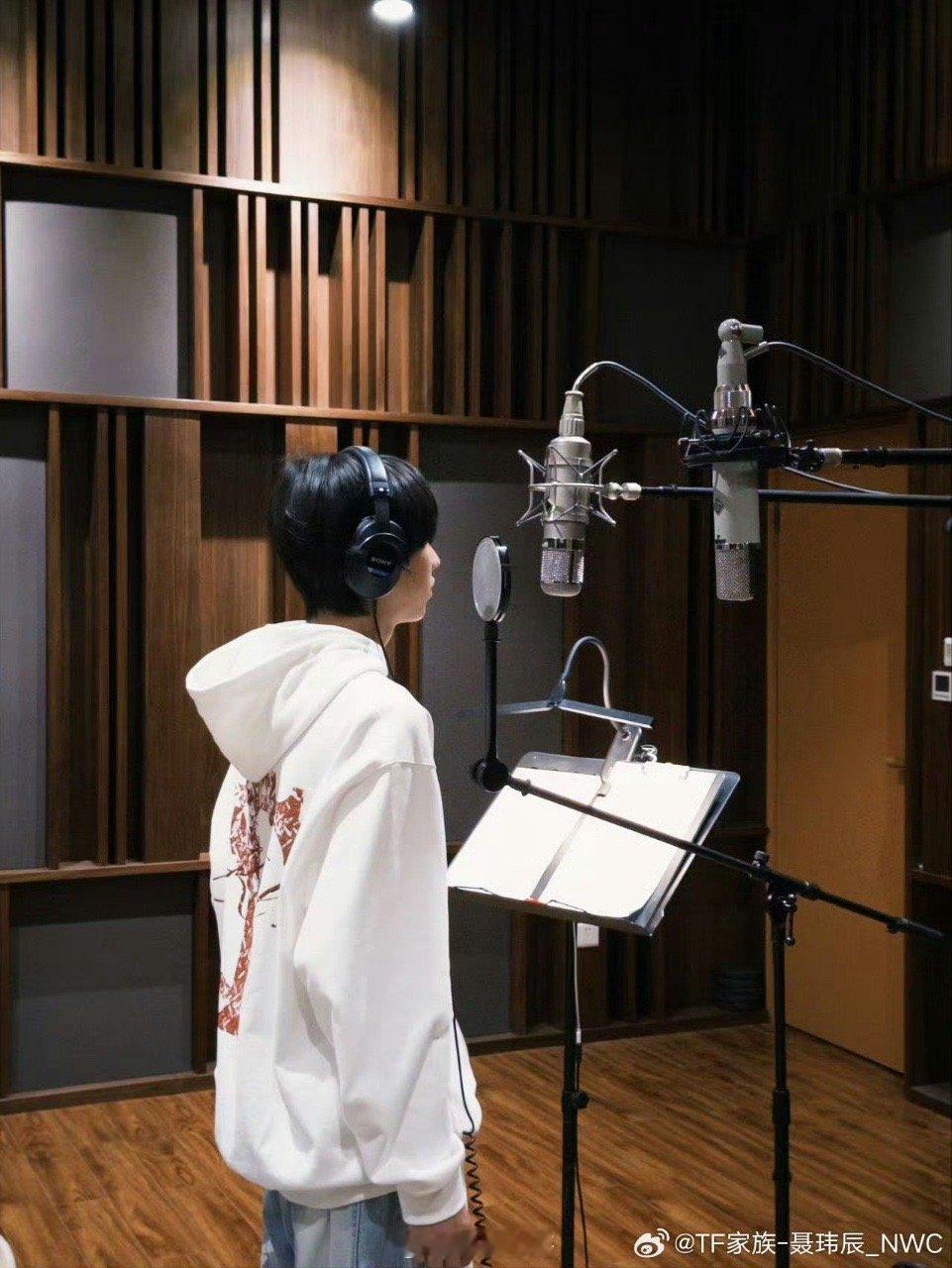 聂玮辰生日单曲太可了！RAP惊艳又洗脑，真诚有态度，人帅歌好听，未来可期！ 