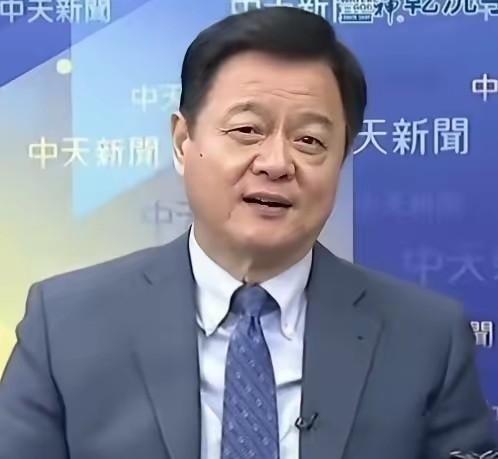 6月2日，台湾旺旺集团副董事长周锡伟说：台湾人不要傻了，还以有张忠谋和黄仁勋为荣