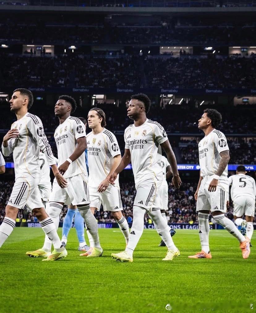 【el larguero】皇家马德里对阵塔拉韦拉的预计首发阵容：卢宁大卫·希门尼