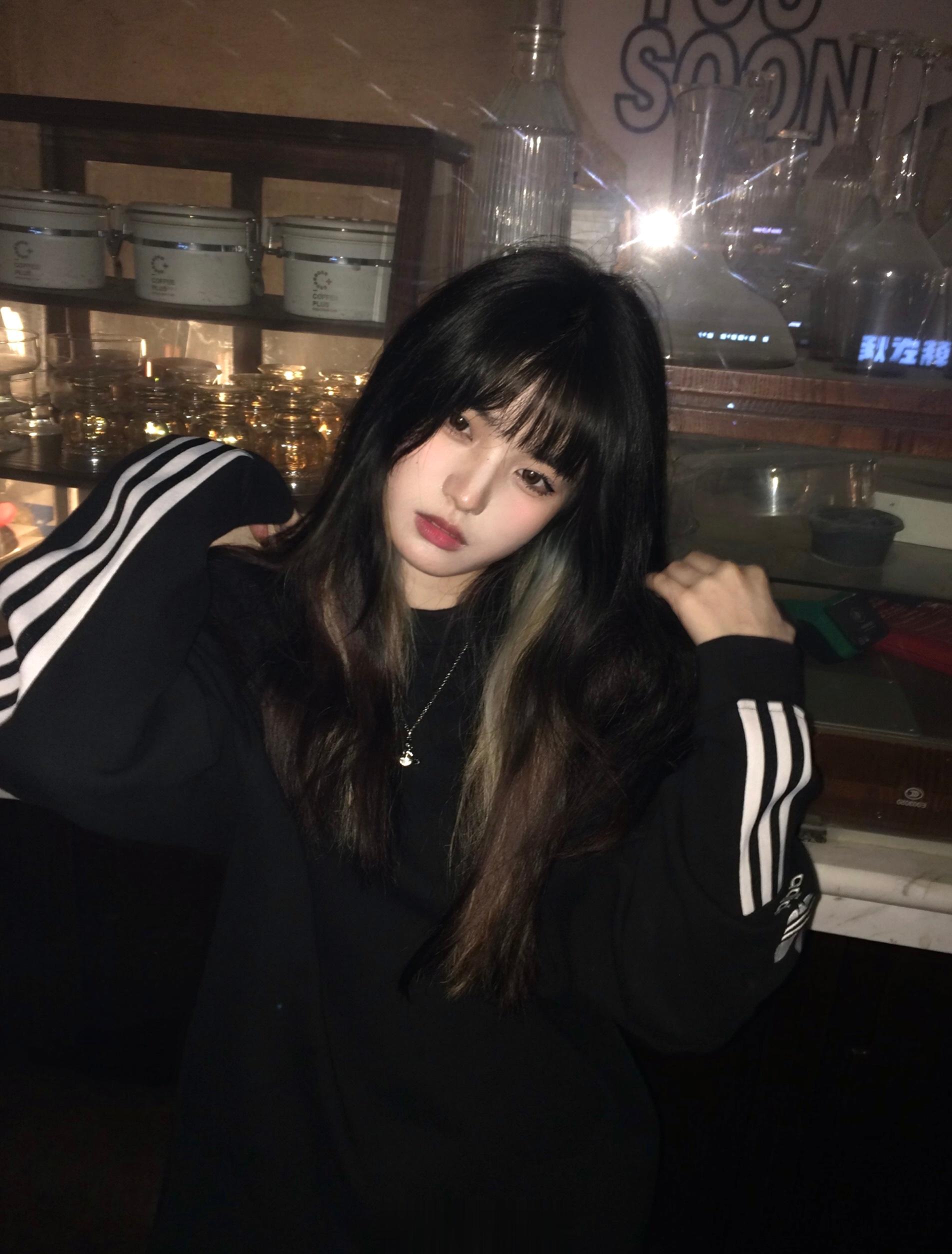 ///（拍照需要 本人不🚬） ​​​