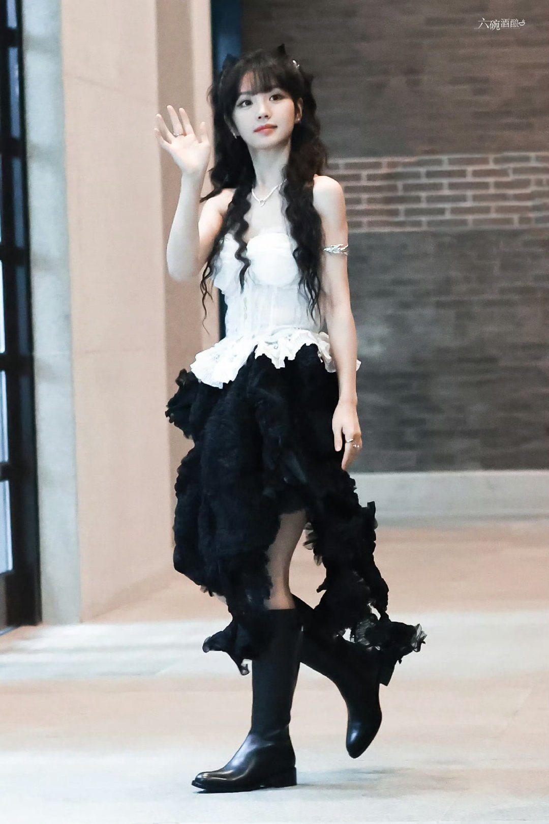 田曦薇这身太洋娃娃了吧？ ​​​