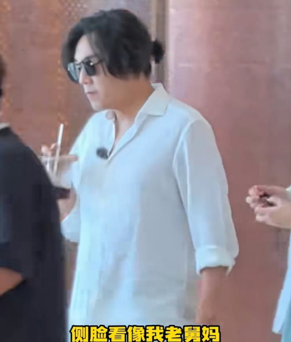 这竟然是秦昊秦昊到底经历了什么，现在如此放飞自我，和之前形象判若两人，这是要走向
