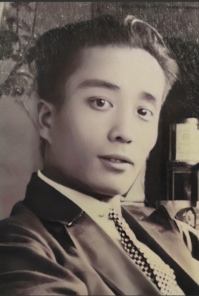 1977年，工人清理河道挖出一块刻着"徐恩曾赠"的怀表，所有人倒吸凉气——失联5