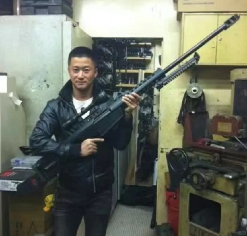 以为老天爷睁一只眼闭一只眼是打算放过我，没想到是架狙。 