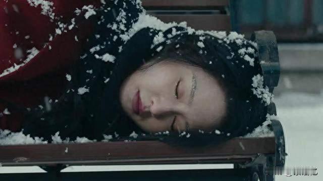 额头嵌瓶盖！连环命案复刻16年前雪夜冤案，真凶就在老厂员工中