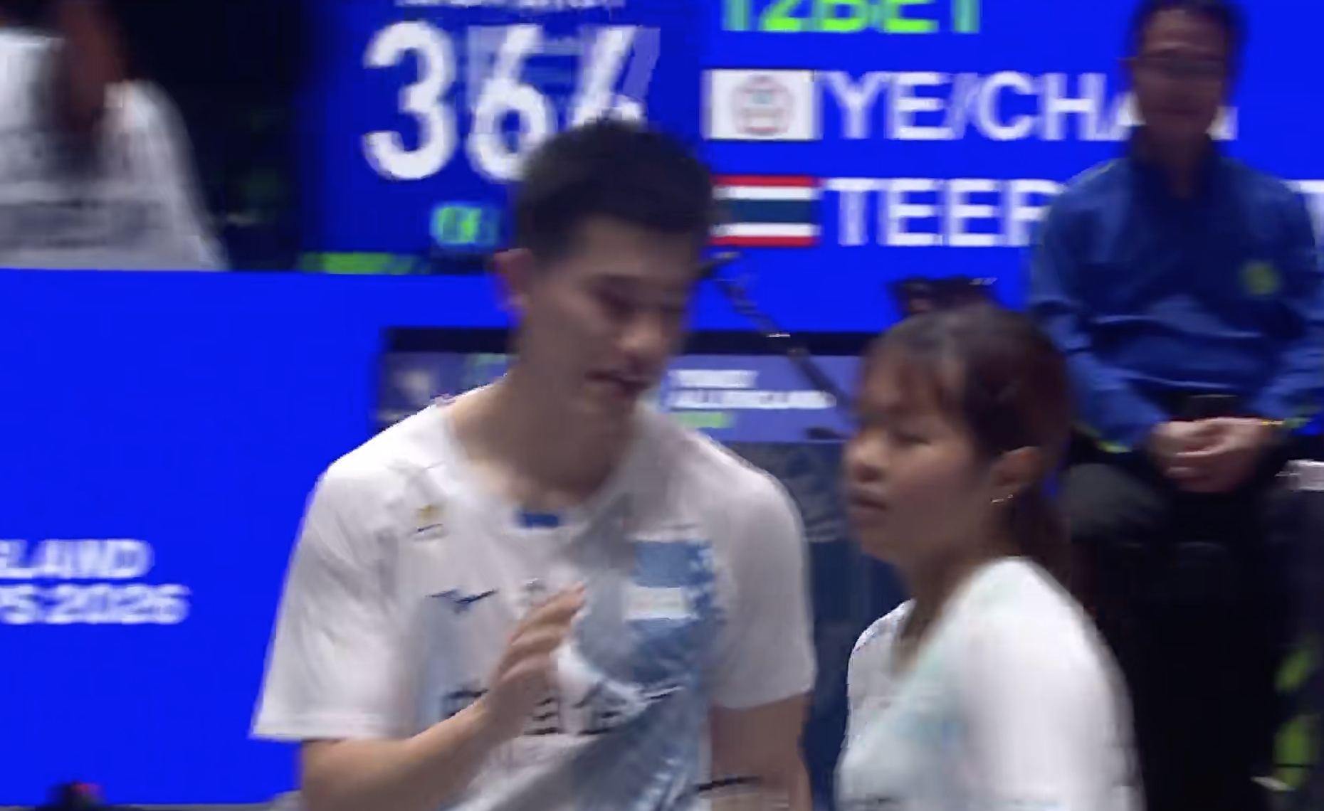 叶宏蔚/詹又蓁 21-15、21-12 🇹🇭帕克卡波/沙西丽半决赛对手：邓俊