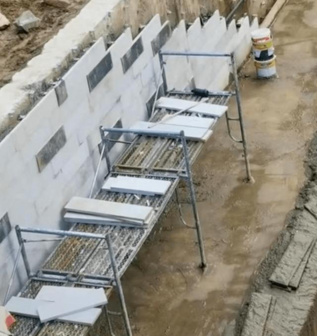 网曝“郑州花34亿给河道干挂大理石砖”当地城乡建设局：已关注到质疑声音，正开会讨