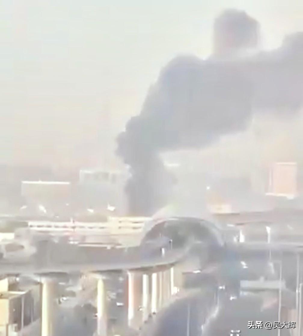 伊朗对迪拜多个目标发动袭击
 
据报道，中情局（CIA）驻当地总部和迪拜机场遭到