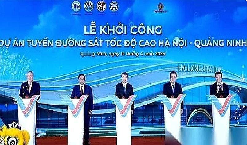 越南那条时速350公里的高铁，第一铲土挖下去了，合同却没给中国。德国西门子，拿走