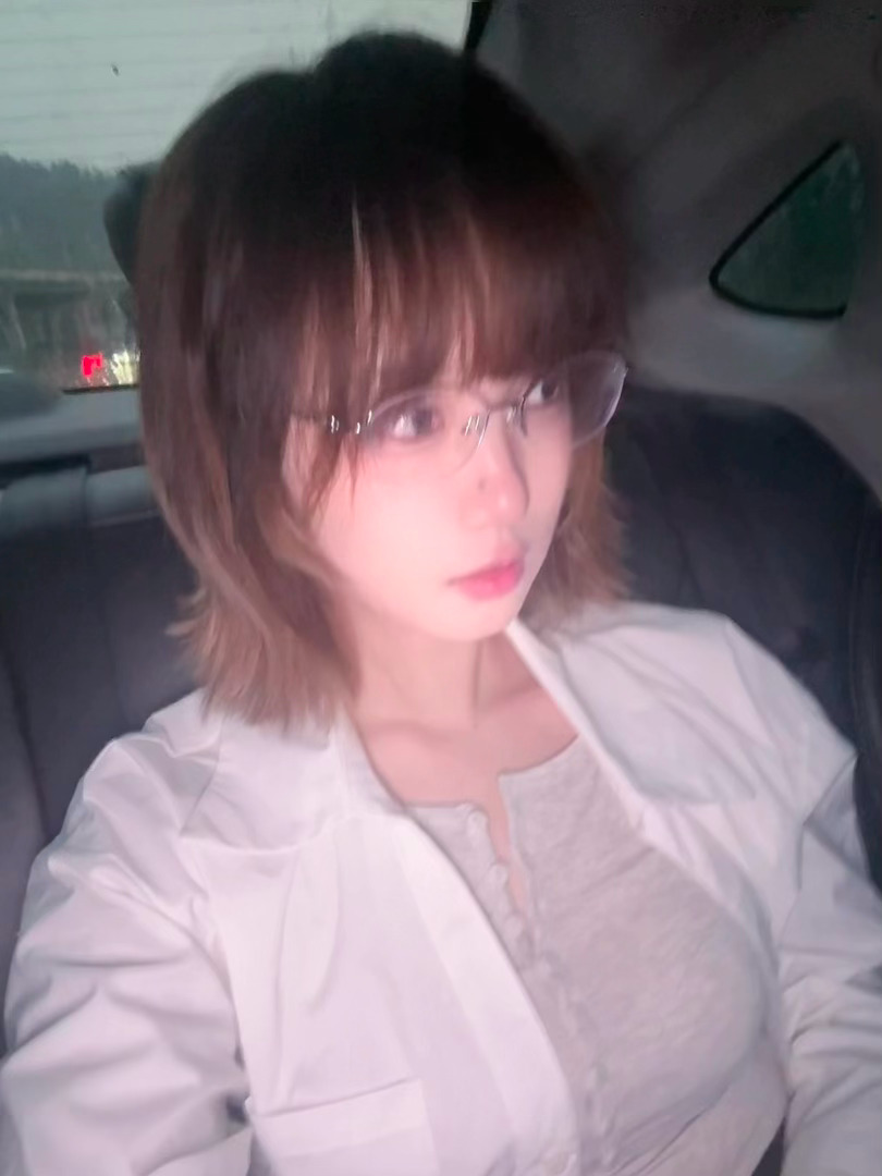 其实平时穿得美美的亚比服私皮都是骗你们的真正的日常长这样 