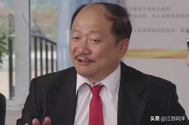 近日，谢广坤（唐鉴军）的女儿唐墩墩，应邀出席某活动，从现场可以看出，22岁的她非