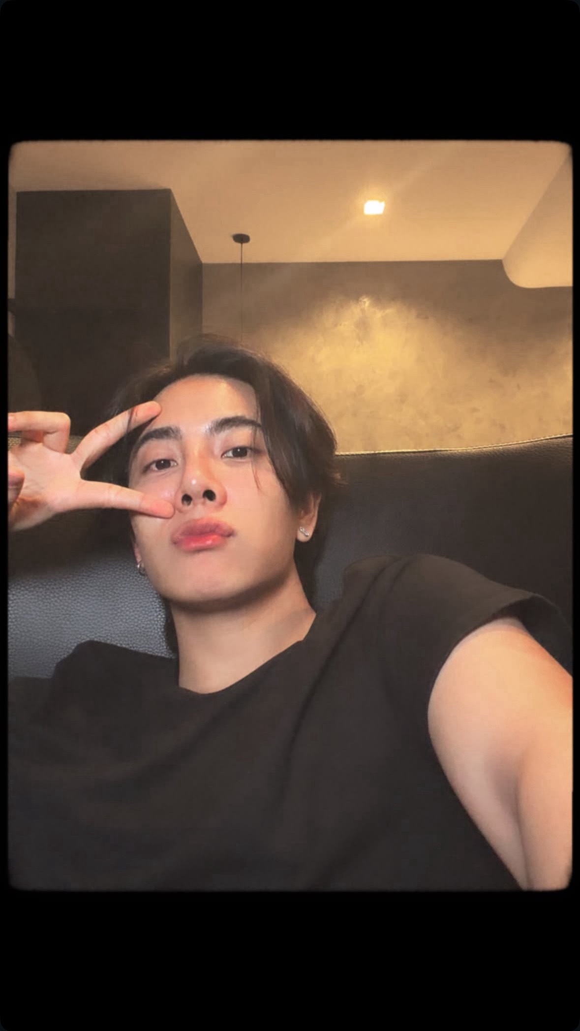earthmix ig©mixxiw Oddd…帅的🖤 