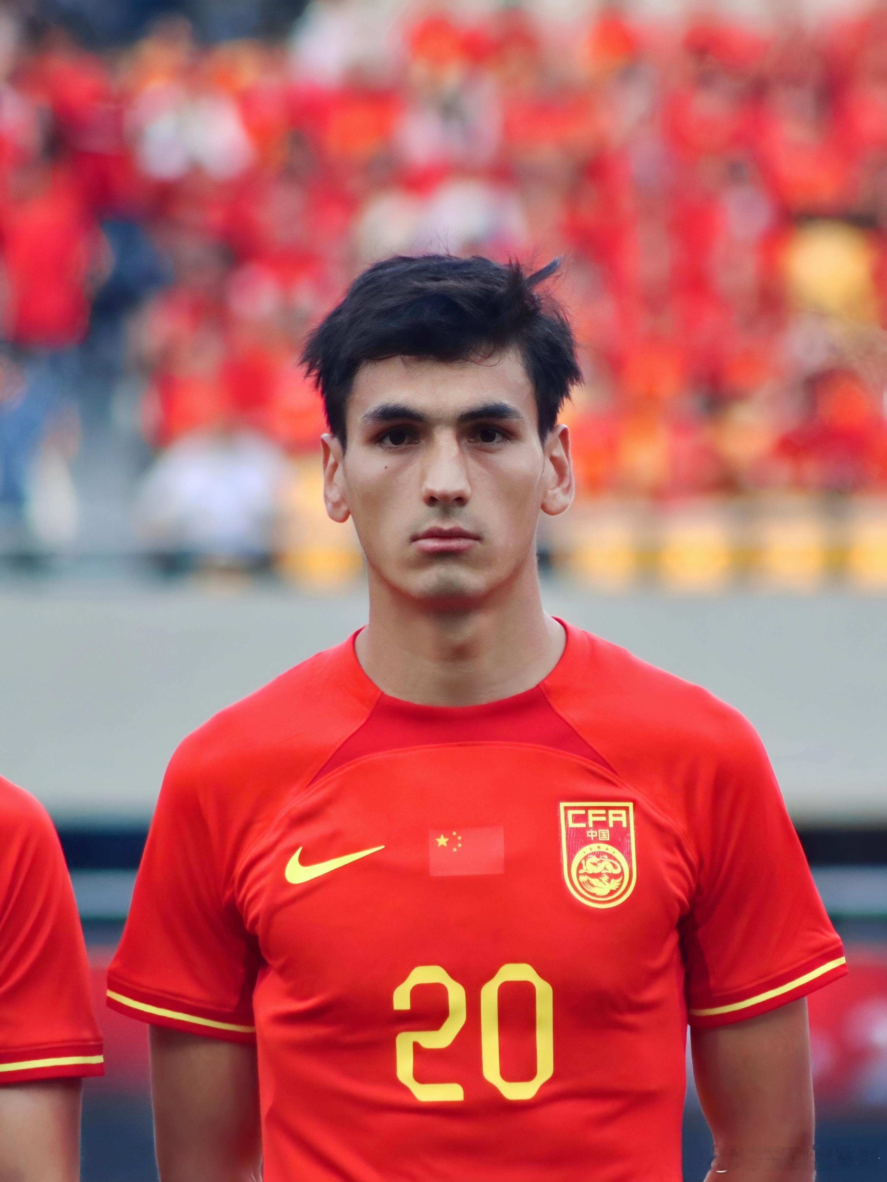 【转会】球员 阿布拉汗•哈力克 正式加盟河南足球俱乐部。阿布拉汗2001年出生于