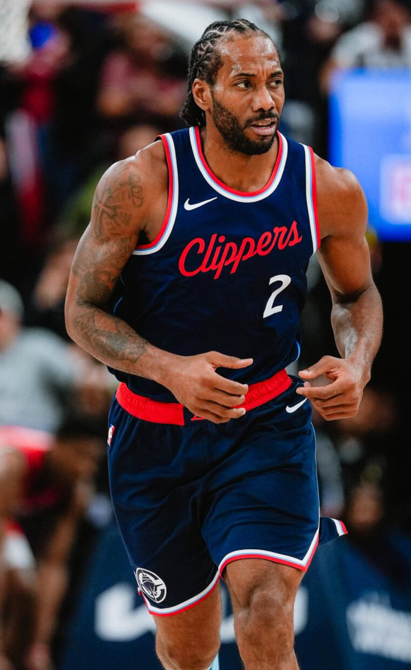 快船送国王11连败快船114-111险胜国王终结两连败，直接送对手吞11连败！伦