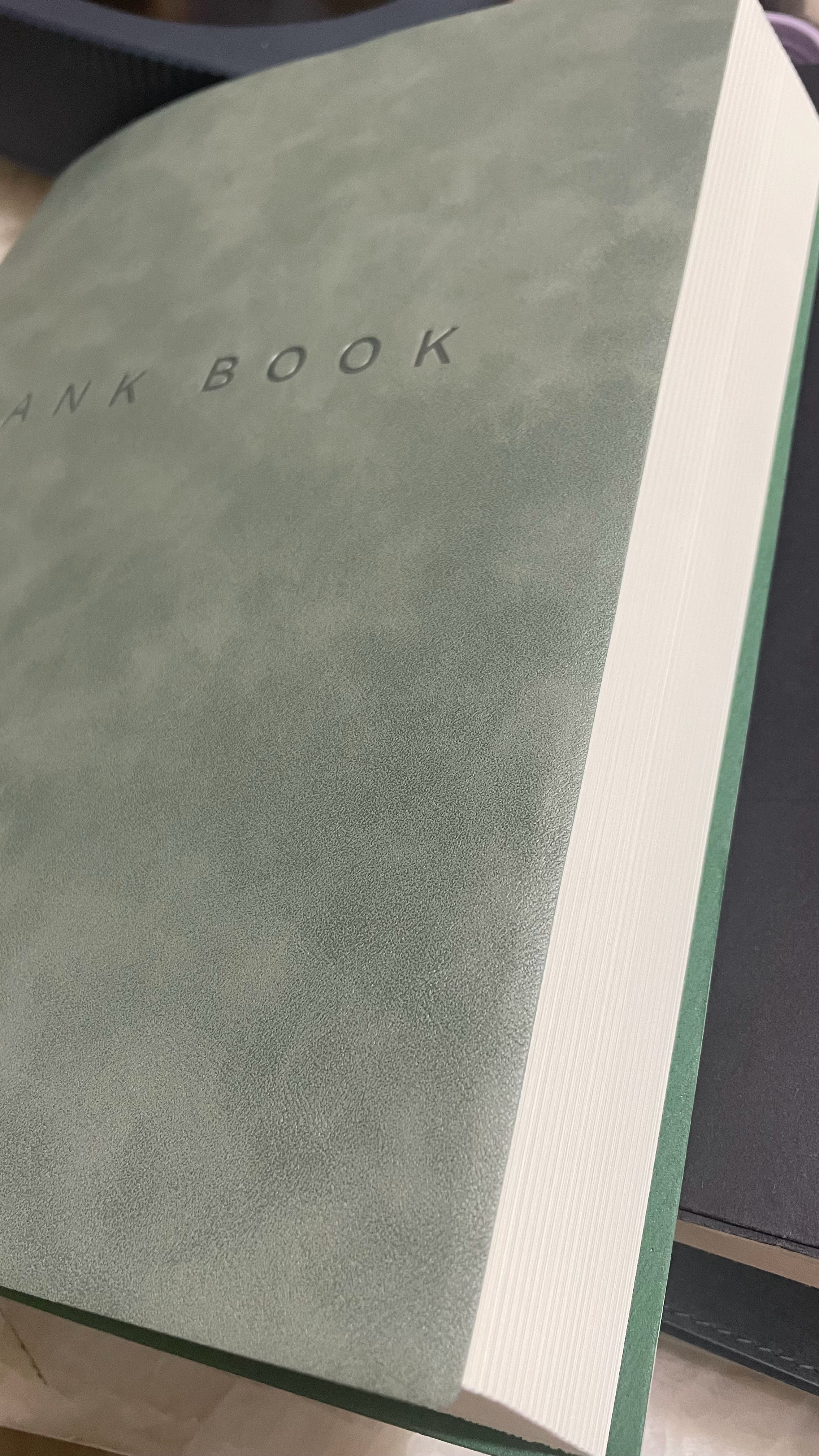 趁时光正好，成为想成为的自己。 