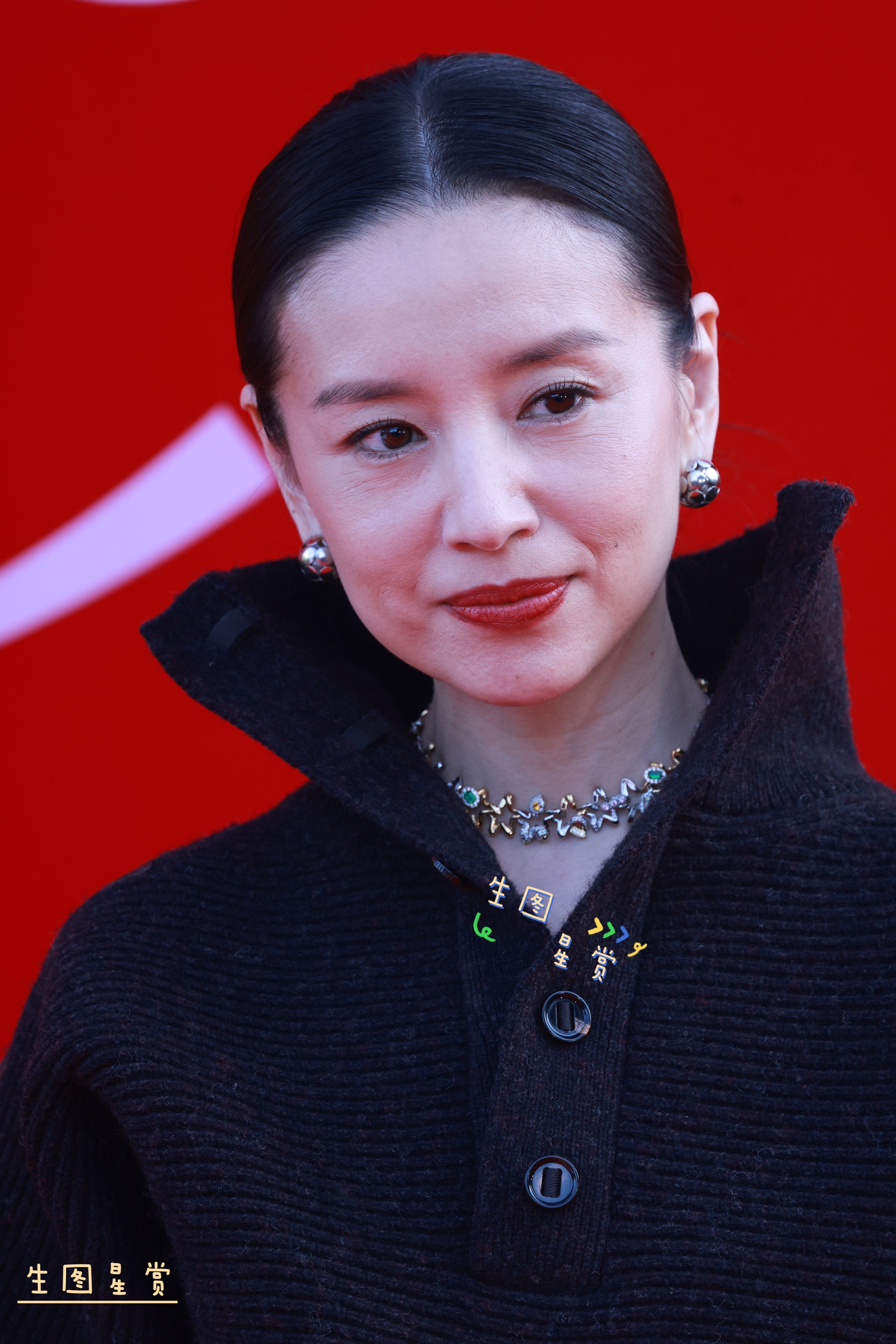 董洁栩栩华生红毯出图，优雅端庄气质美人🖤栩栩华生时尚文化大赏 ​​​