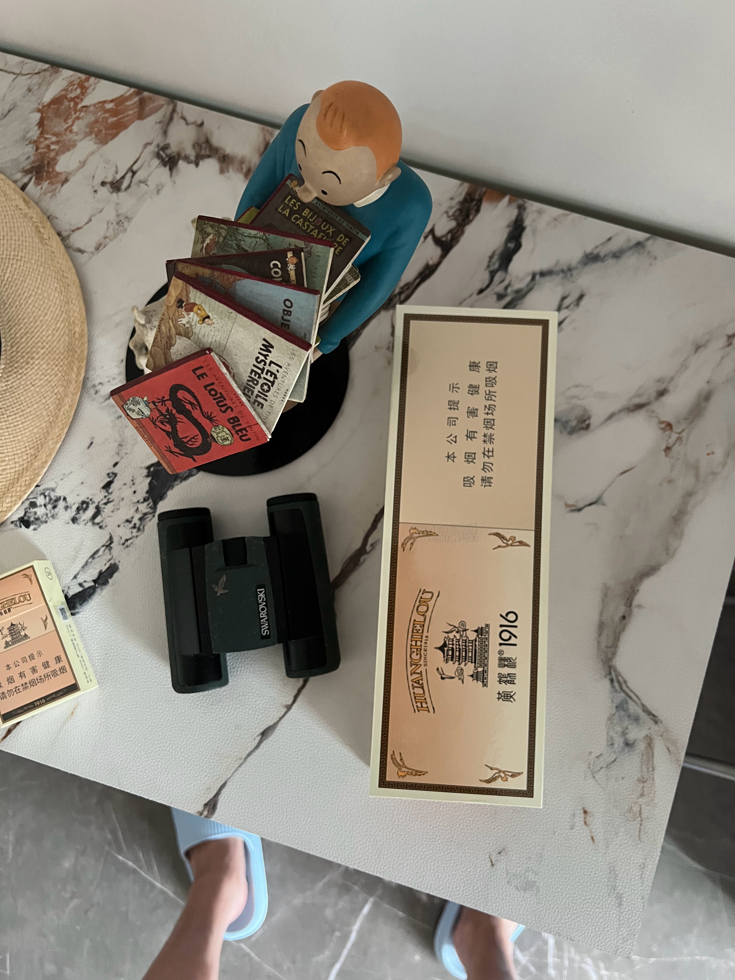 看那么多抽烟抽出纠纷的？我乖，我躲家里行吗？要不支持取缔香烟售卖也行啊，我没意见