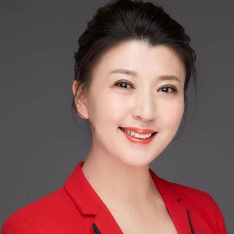 二人转演员，闫学晶说，有一段时间，我飘了，觉得自己无所不能，人家让我主持同一首歌
