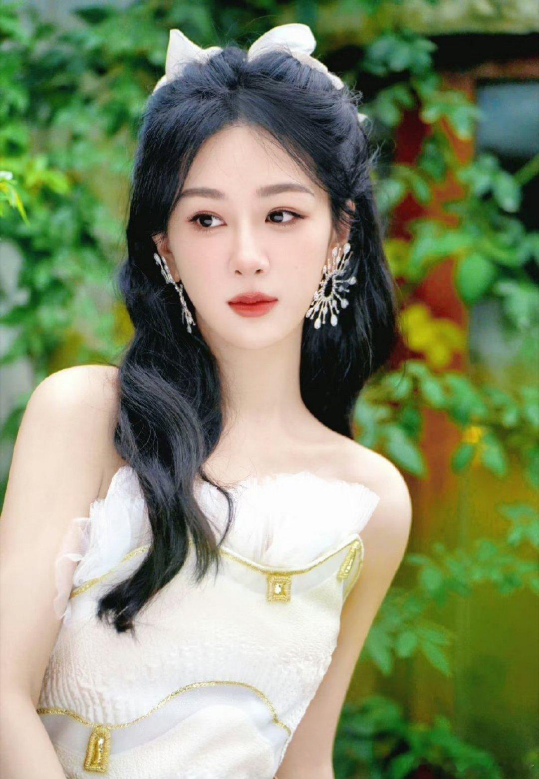 家业yz 杨紫李祯yz杨紫家业“从晨光熹微到红霞漫卷 爱意从未落幕”  𝐅𝐫