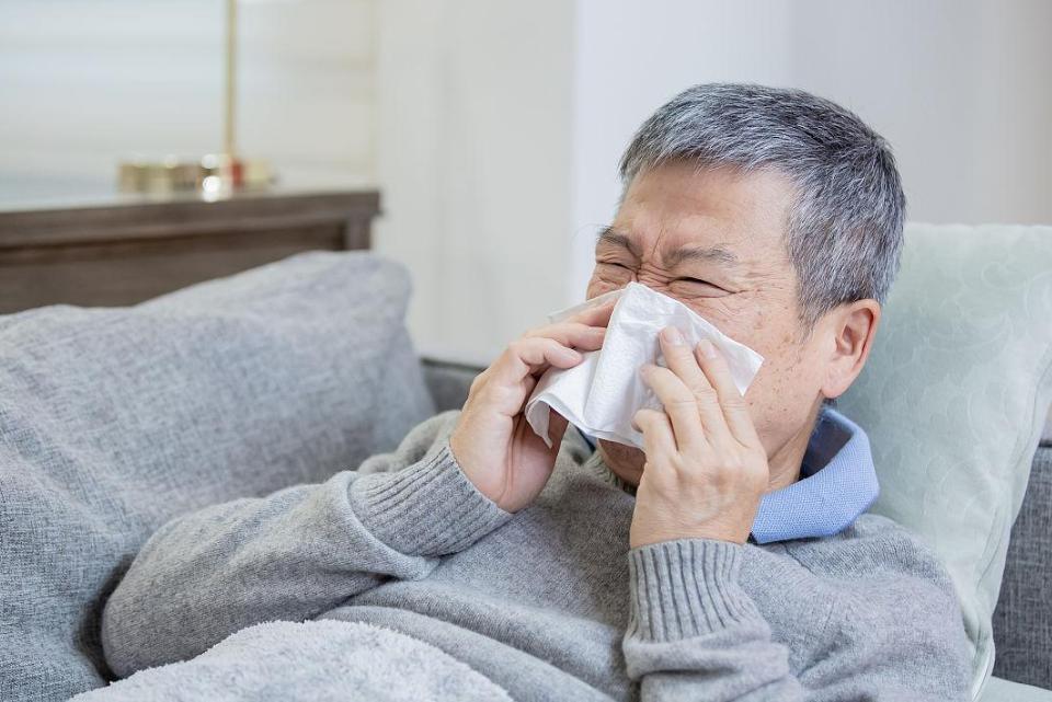 医生提醒：身体有这5个表现，是免疫力低下的警报信号，不可大意

