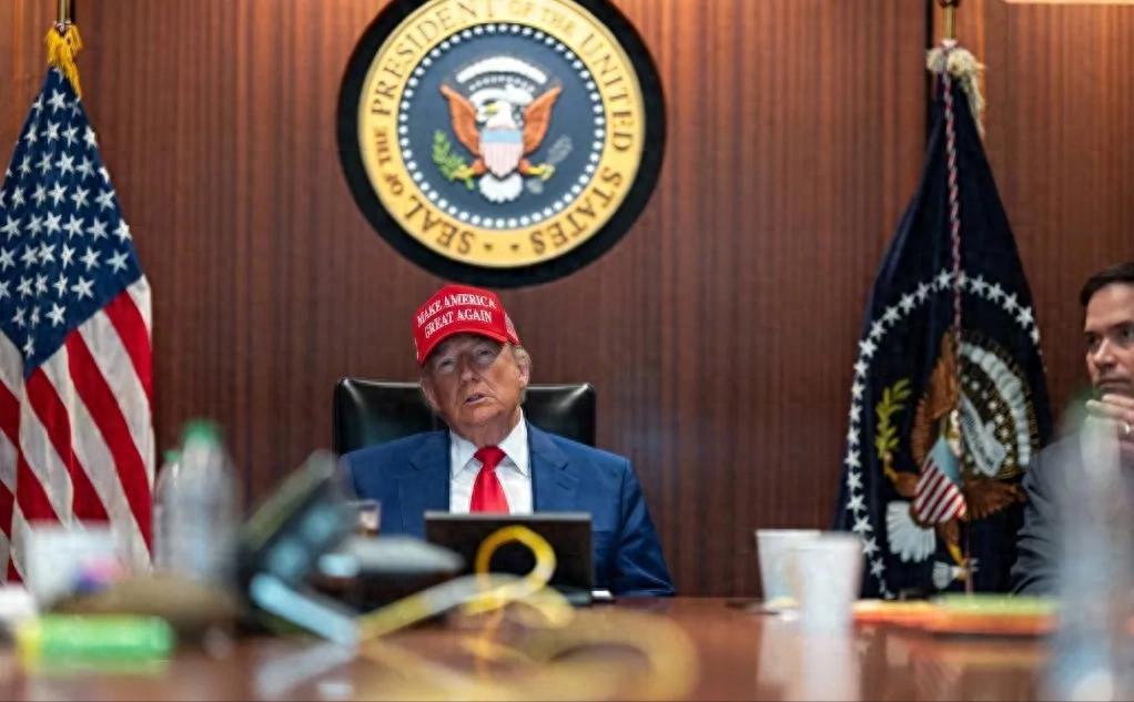 美国彻底慌了！抓马杜罗中国不翻脸，打伊朗中国不阻止，不是怂，是一盘 5000 年