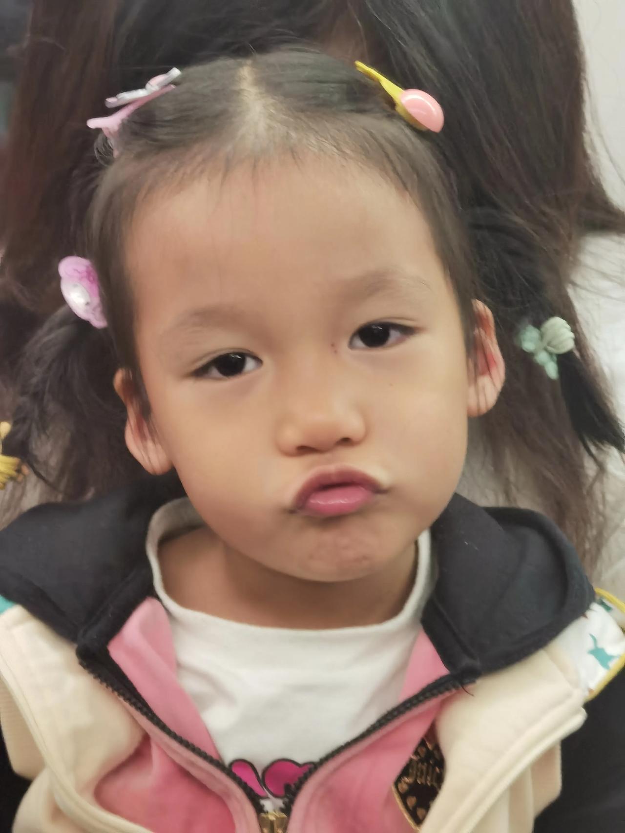我的小宝贝儿么么哒[爱慕][爱慕][爱慕]