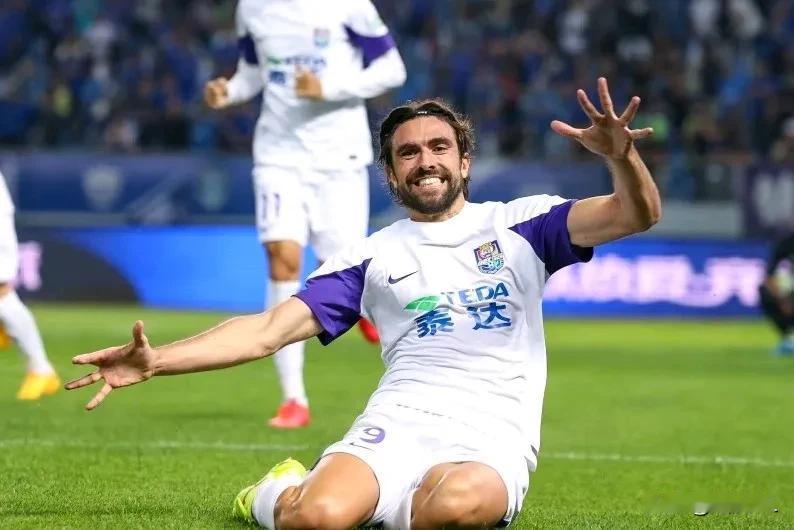 恐慌？意大利炮火热，5月21日泰山队客场挑战天津津门虎，谁来防守对方1米97的孔