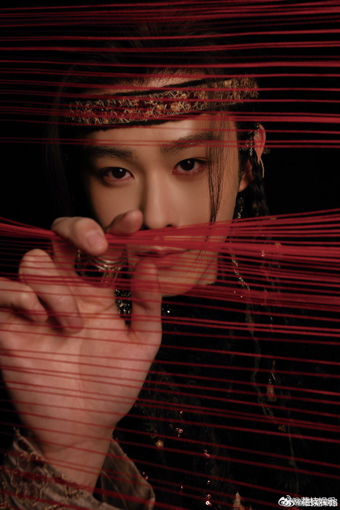 田嘉瑞木头人也有感情 看到寄灵被抹去记忆那段直接破防，木头人不是没有心，他比谁都