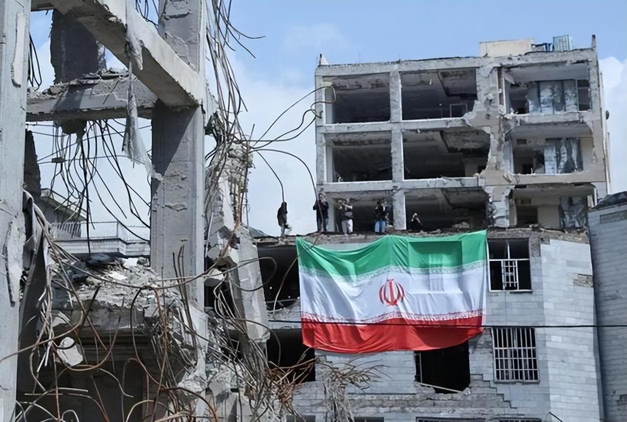 特朗普临门一脚突然“刹车”，伊朗却高调宣布：我们赢了，这反转背后，藏着一场道义与