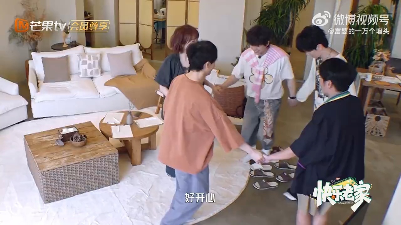 武艺说孙浩对爱情没有经验快乐老家武艺简直是节目行走的笑点制造机！认真点评孙浩爱情