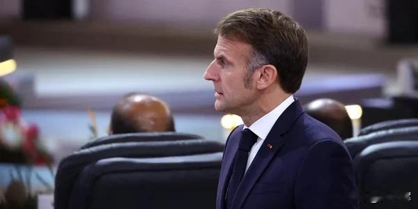 【法媒：受俄罗斯威胁影响，马克龙或将近期宣布法国推行自愿兵役制】

11月24日