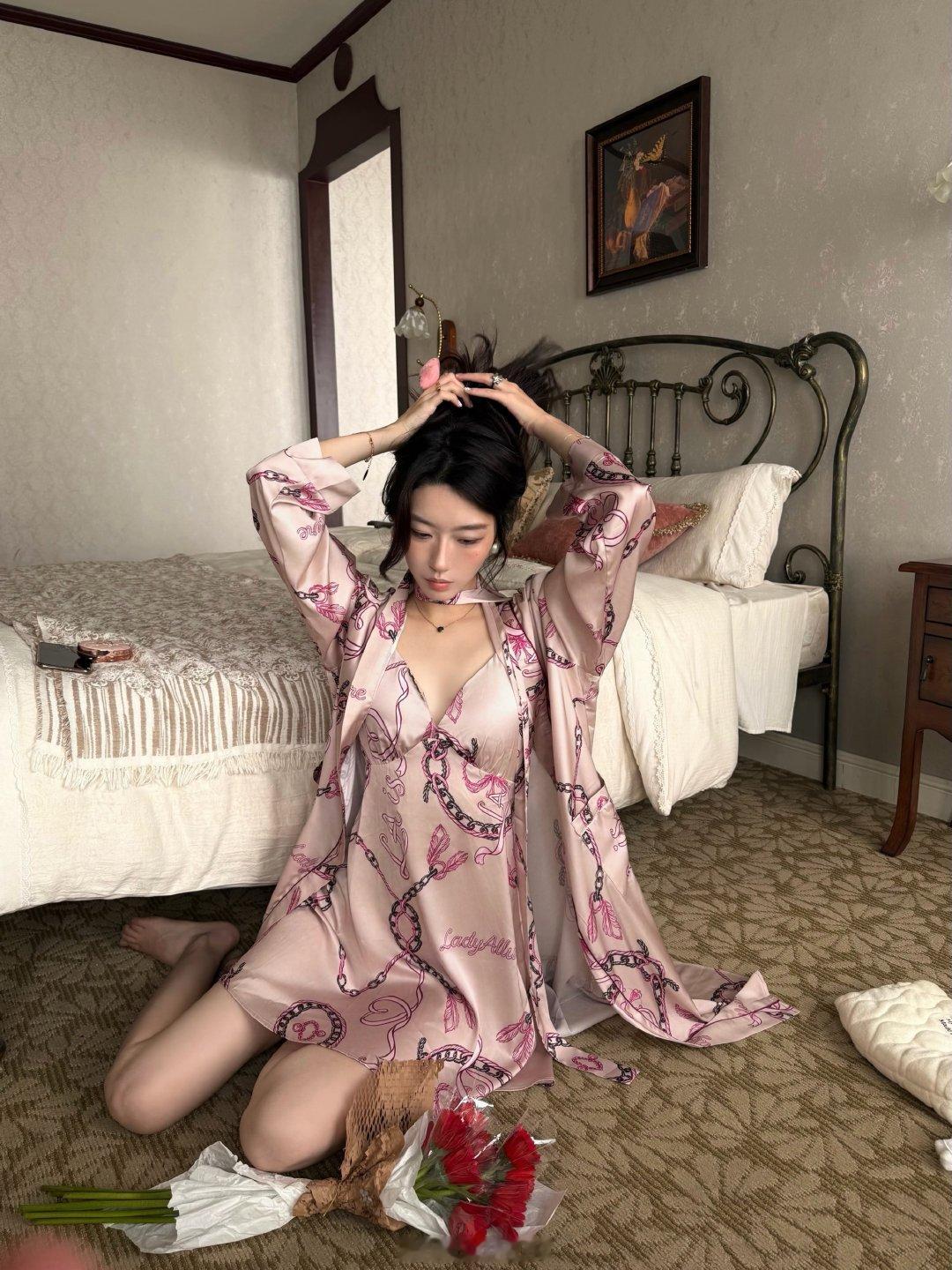 「浪漫复兴」买家秀近期美貌浓度超标💗这一季的浪漫 被她们穿出了高定感买家秀