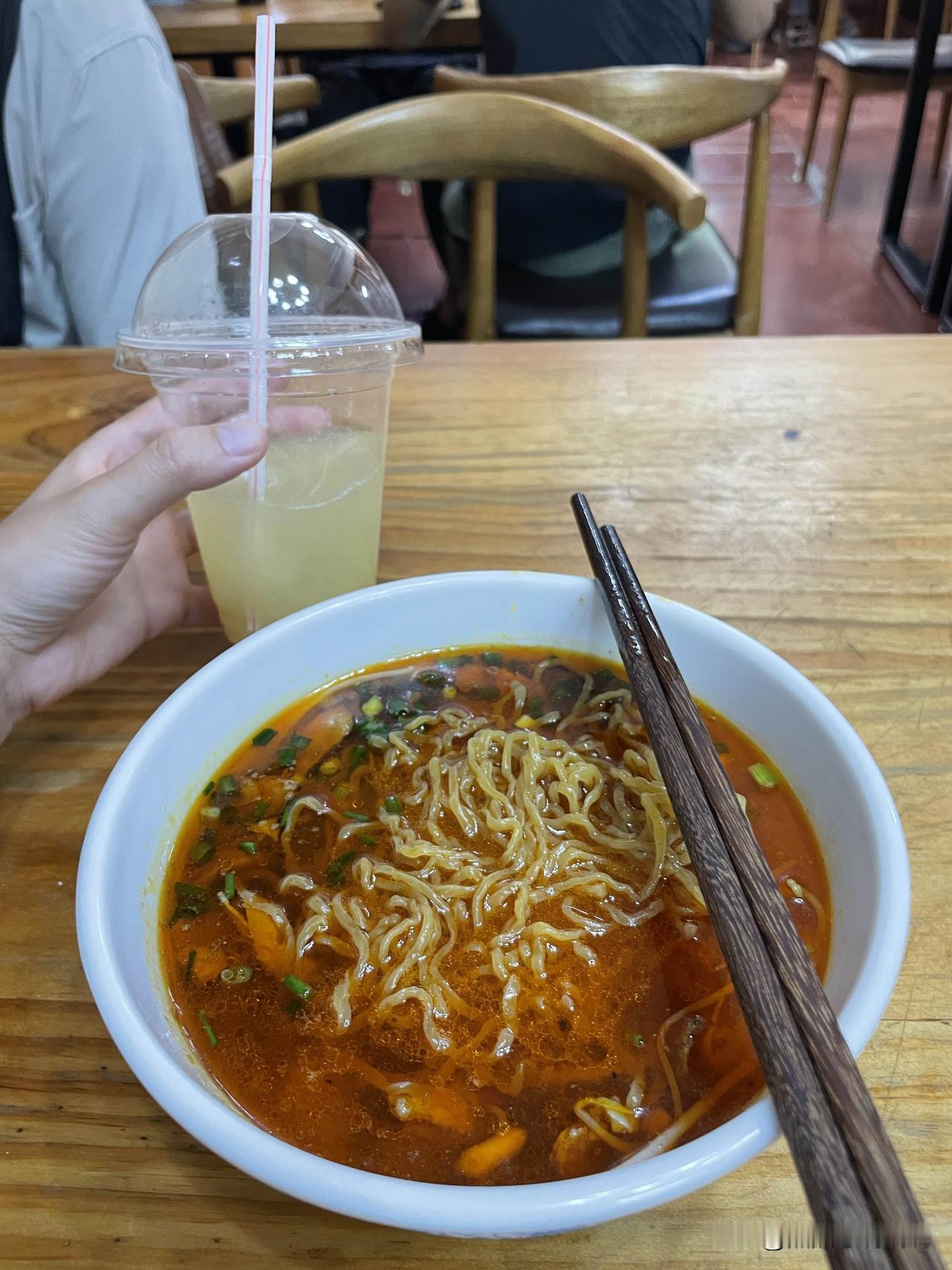 写头条没必要完美主义越完美越做不起来，我在头条有3个账号除了自己的还有家人的都用