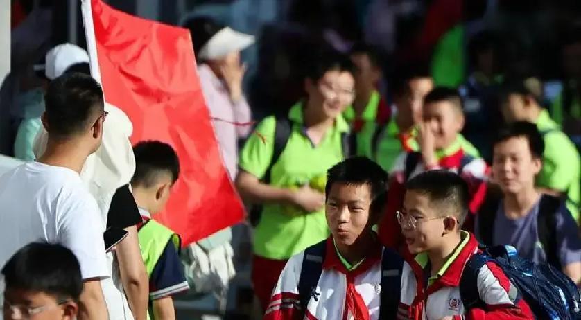 “德国之声”报道，7月1日起，中国将施行《民族团结进步促进法》，德国外交部发言人