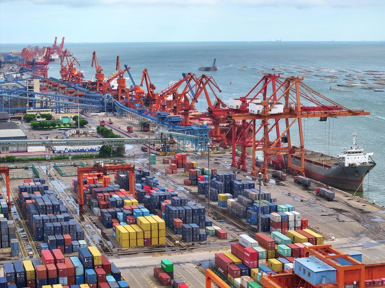 信号不一般，国家紧急约谈淘宝、抖音、小红书等电商平台，这次约谈说白了就是“杀鸡儆