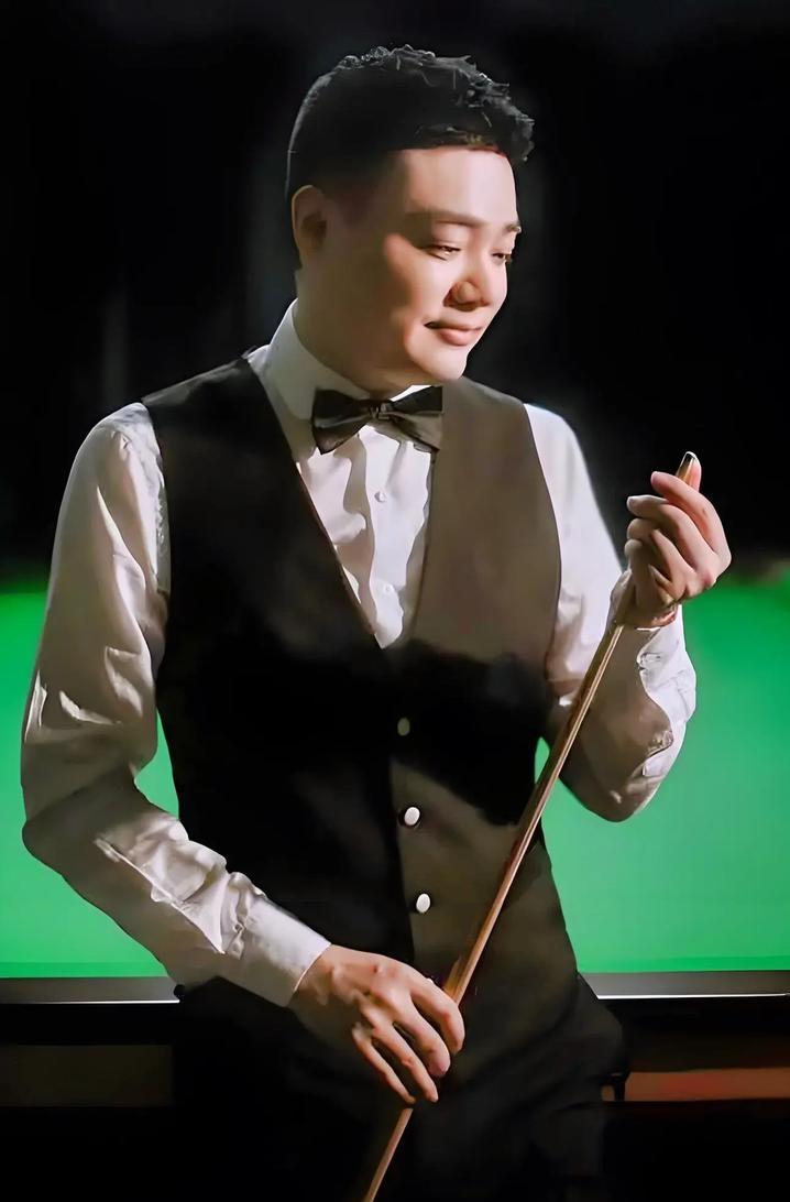 就这状态，我敢说，赵心童也不是丁俊晖的对手。
世锦赛首轮第一阶段，丁俊晖7-2遥